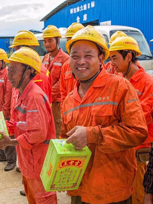 1533310818130011.jpg 640.webp (5).jpg