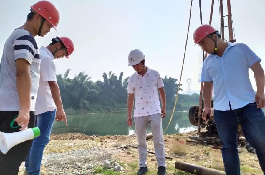 1570801406133501.jpg 1570801406133501.jpg