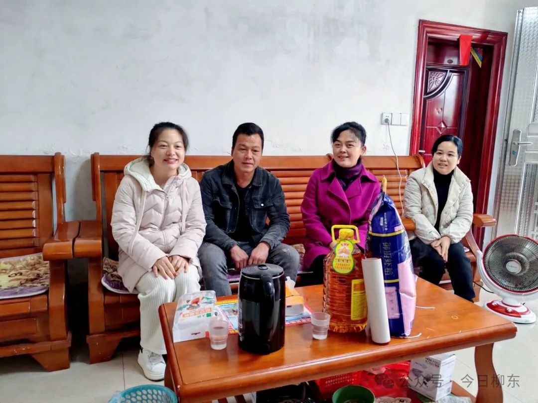 1706866376676932.jpg 1706866376676932.jpg