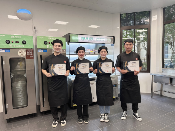 1726726377137013.png 9b2e18a829eae9c2db89db92e8b23425.png